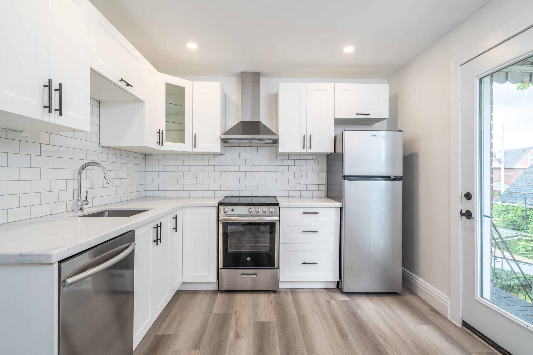Bright renovated 1BR near Tim Hortons Field, Stipley